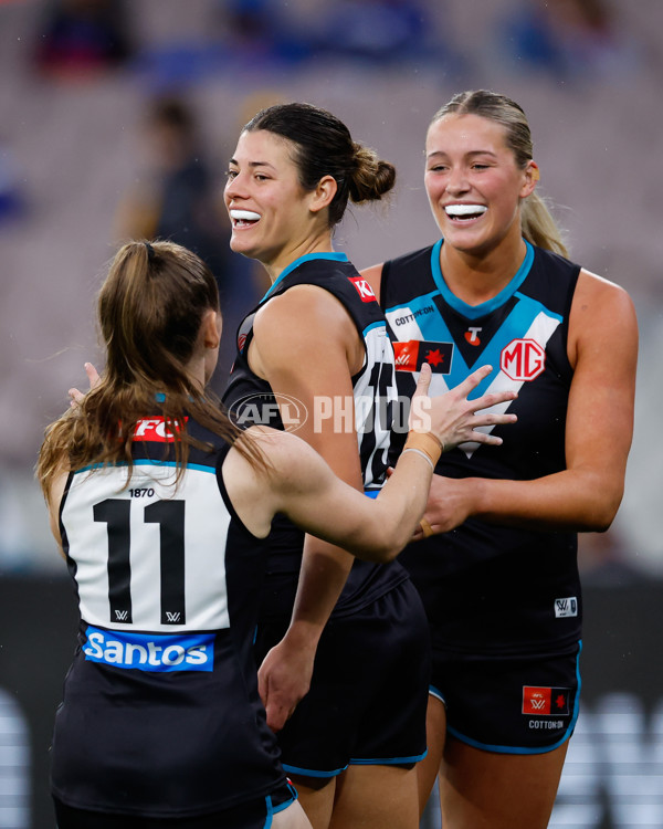 AFLW 2024 Round 02 - Western Bulldogs v Port Adelaide - A-53711733
