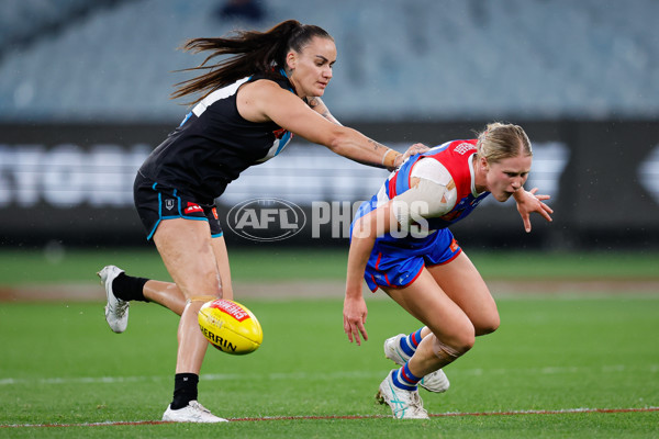 AFLW 2024 Round 02 - Western Bulldogs v Port Adelaide - A-53711740