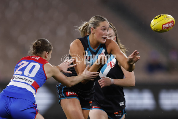 AFLW 2024 Round 02 - Western Bulldogs v Port Adelaide - A-53711797