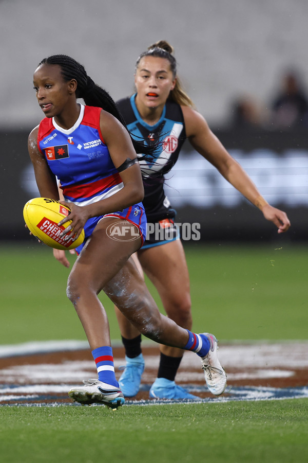 AFLW 2024 Round 02 - Western Bulldogs v Port Adelaide - A-53712611