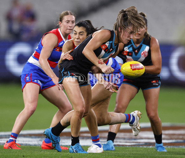 AFLW 2024 Round 02 - Western Bulldogs v Port Adelaide - A-53712613