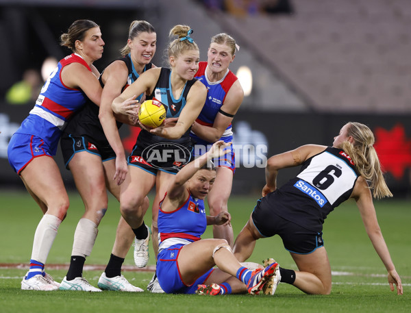 AFLW 2024 Round 02 - Western Bulldogs v Port Adelaide - A-53712617