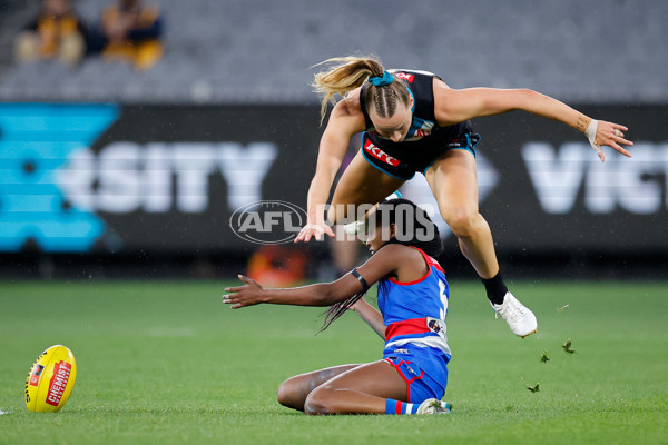 AFLW 2024 Round 02 - Western Bulldogs v Port Adelaide - A-53712622