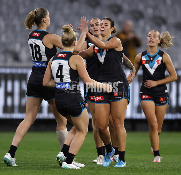 AFLW 2024 Round 02 - Western Bulldogs v Port Adelaide - A-53712651