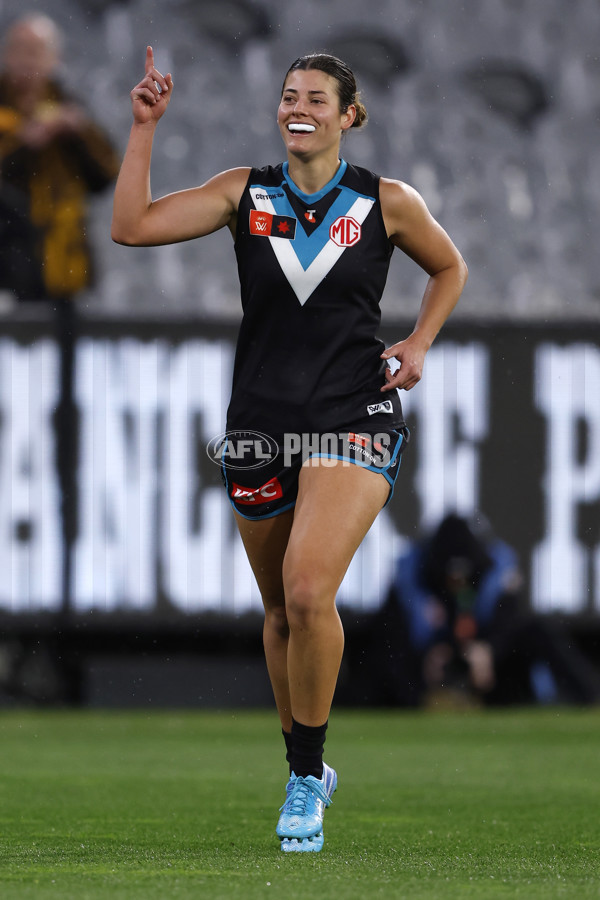 AFLW 2024 Round 02 - Western Bulldogs v Port Adelaide - A-53712655