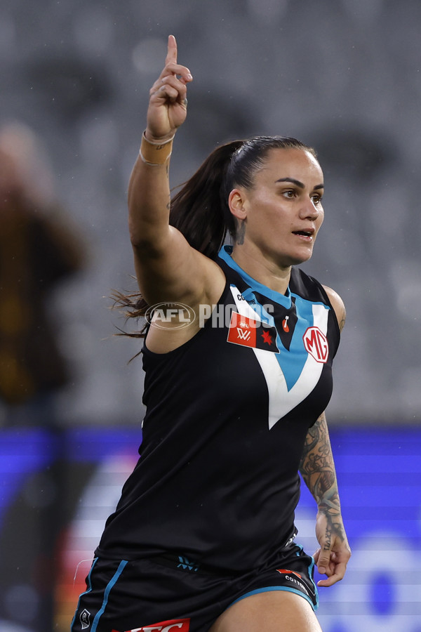 AFLW 2024 Round 02 - Western Bulldogs v Port Adelaide - A-53712656