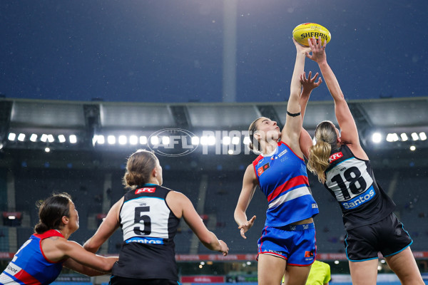 AFLW 2024 Round 02 - Western Bulldogs v Port Adelaide - A-53712663