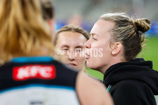 AFLW 2024 Round 02 - Western Bulldogs v Port Adelaide - A-53712684