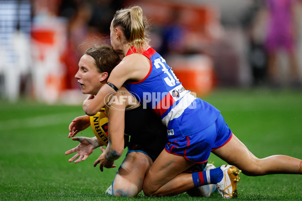 AFLW 2024 Round 02 - Western Bulldogs v Port Adelaide - A-53714553