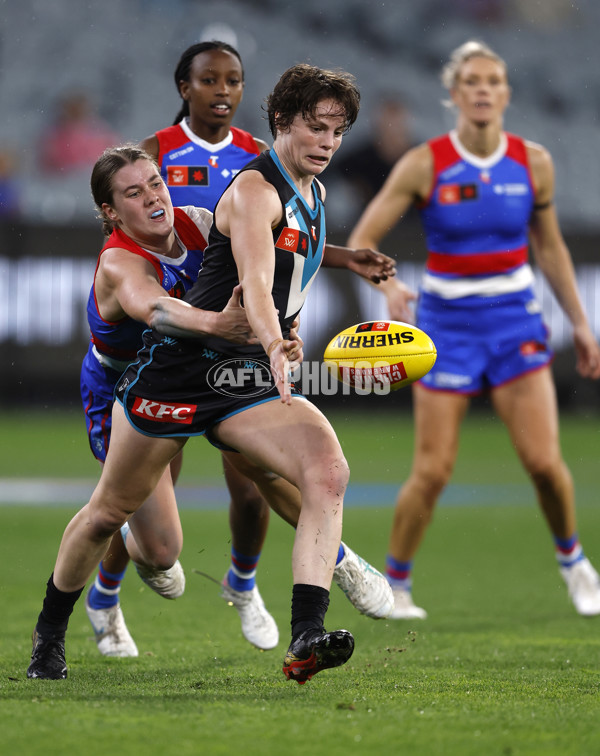 AFLW 2024 Round 02 - Western Bulldogs v Port Adelaide - A-53714570