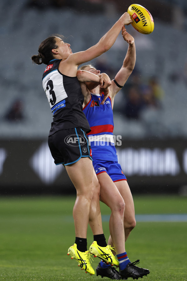 AFLW 2024 Round 02 - Western Bulldogs v Port Adelaide - A-53714573