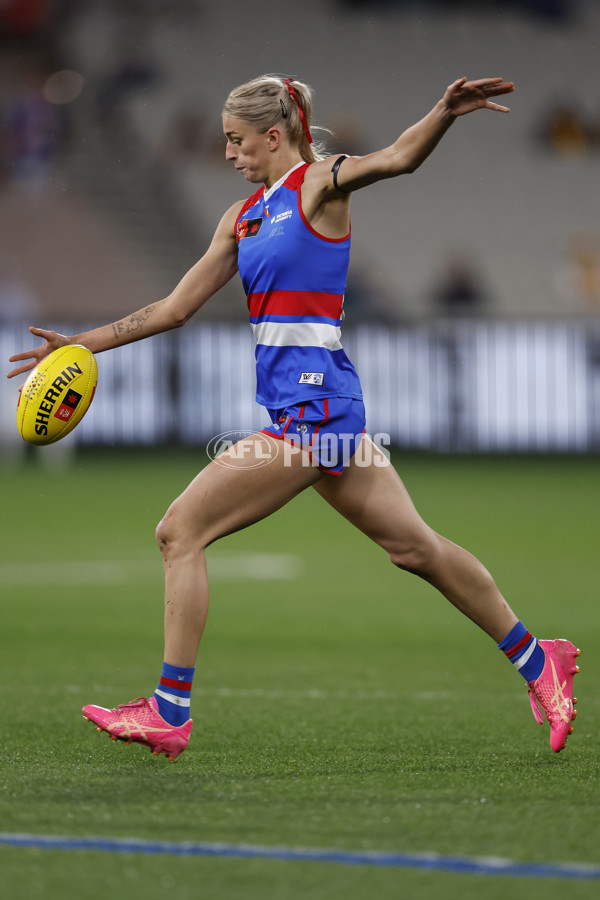 AFLW 2024 Round 02 - Western Bulldogs v Port Adelaide - A-53714587