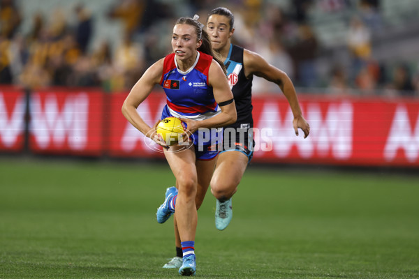 AFLW 2024 Round 02 - Western Bulldogs v Port Adelaide - A-53715350