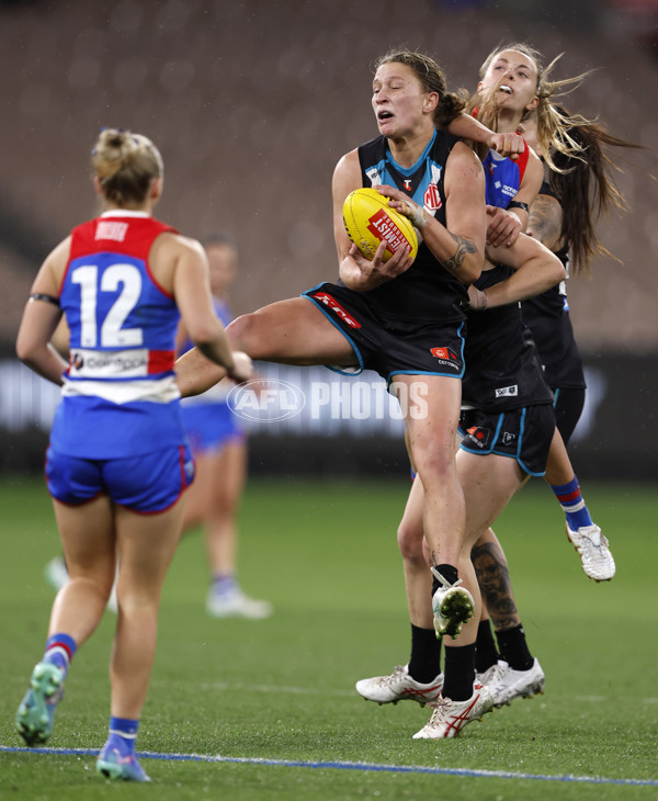 AFLW 2024 Round 02 - Western Bulldogs v Port Adelaide - A-53715351