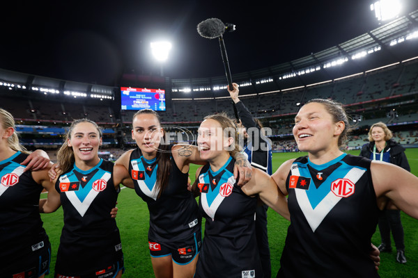 AFLW 2024 Round 02 - Western Bulldogs v Port Adelaide - A-53715374