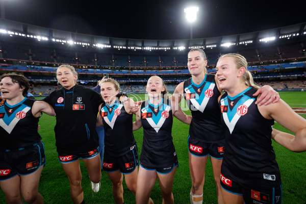 AFLW 2024 Round 02 - Western Bulldogs v Port Adelaide - A-53715376