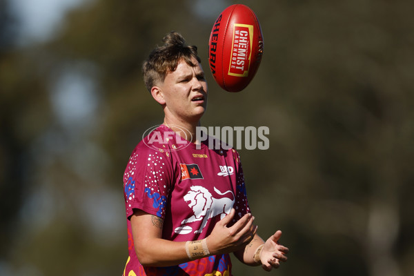 AFLW 2024 Round 02 - Melbourne v Brisbane - A-53730963