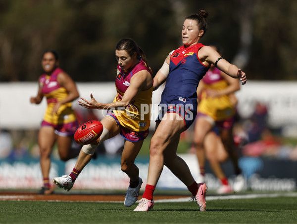 AFLW 2024 Round 02 - Melbourne v Brisbane - A-53732563