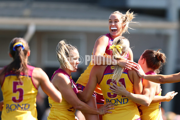 AFLW 2024 Round 02 - Melbourne v Brisbane - A-53732575