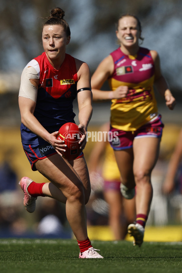 AFLW 2024 Round 02 - Melbourne v Brisbane - A-53734272