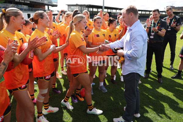 AFLW 2024 Round 02 - Collingwood v Hawthorn - A-53735565