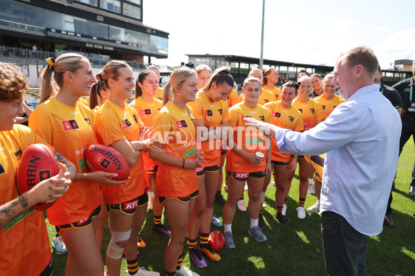 AFLW 2024 Round 02 - Collingwood v Hawthorn - A-53735568