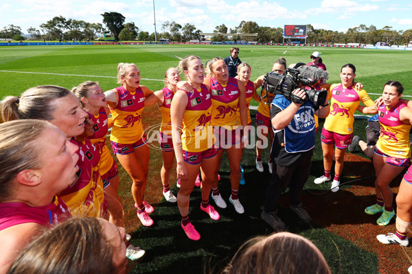 AFLW 2024 Round 02 - Melbourne v Brisbane - A-53738615