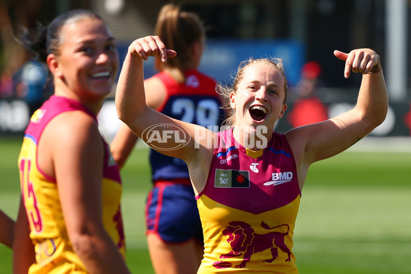 AFLW 2024 Round 02 - Melbourne v Brisbane - A-53738632