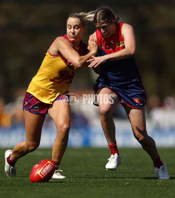 AFLW 2024 Round 02 - Melbourne v Brisbane - A-53740018