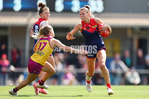 AFLW 2024 Round 02 - Melbourne v Brisbane - A-53741291