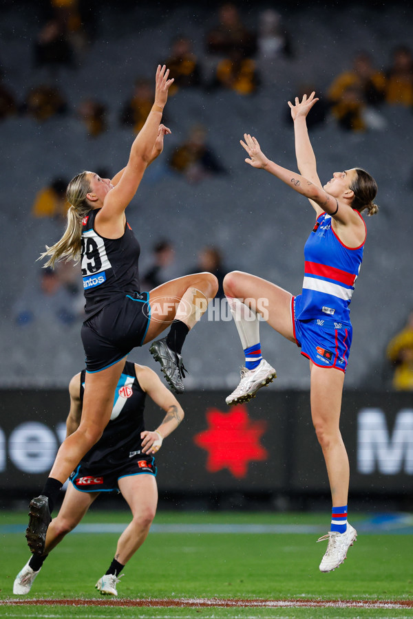 AFLW 2024 Round 02 - Western Bulldogs v Port Adelaide - A-53745295