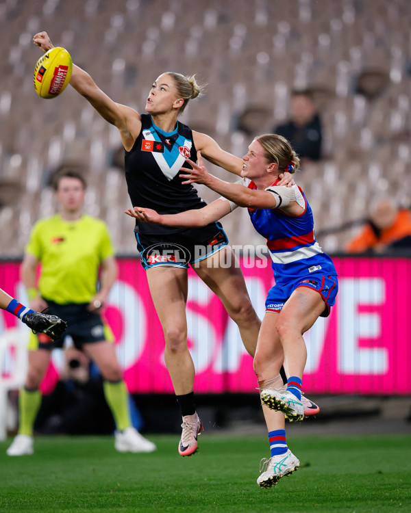 AFLW 2024 Round 02 - Western Bulldogs v Port Adelaide - A-53745299