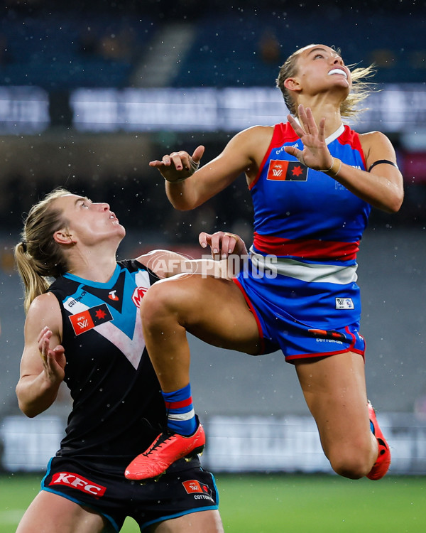 AFLW 2024 Round 02 - Western Bulldogs v Port Adelaide - A-53746548
