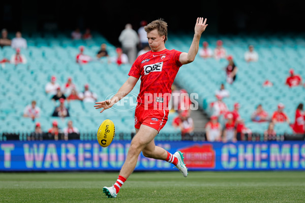 AFL 2024 First Qualifying Final - Sydney v GWS - A-53747779