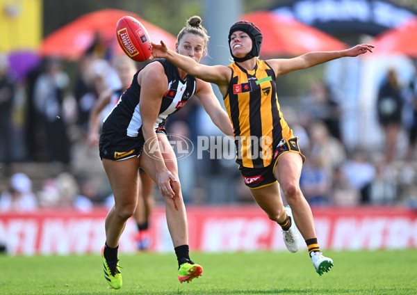 AFLW 2024 Round 02 - Collingwood v Hawthorn - A-53756285