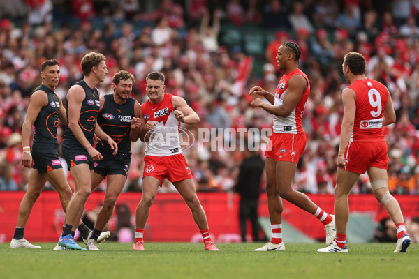 AFL 2024 First Qualifying Final - Sydney v GWS - A-53758706