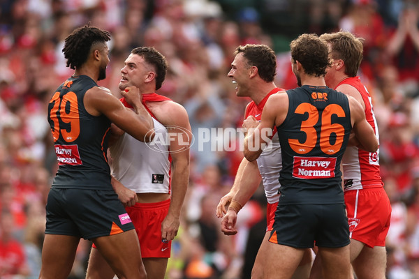 AFL 2024 First Qualifying Final - Sydney v GWS - A-53758732