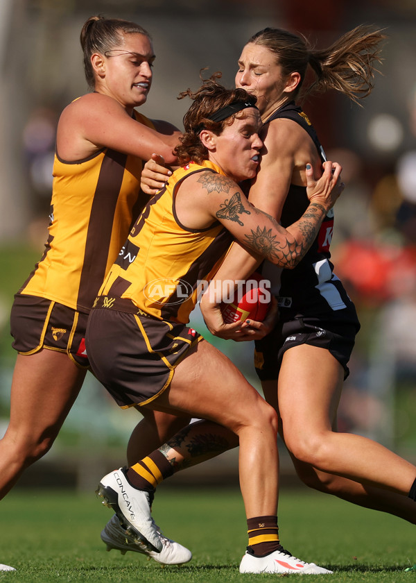 AFLW 2024 Round 02 - Collingwood v Hawthorn - A-53762457