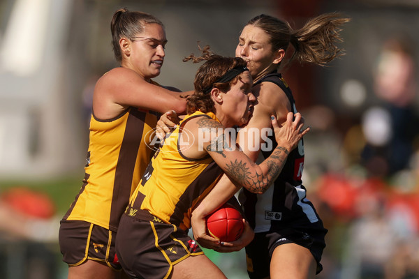 AFLW 2024 Round 02 - Collingwood v Hawthorn - A-53762460