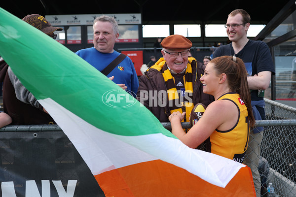 AFLW 2024 Round 02 - Collingwood v Hawthorn - A-53764160