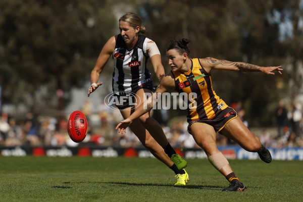 AFLW 2024 Round 02 - Collingwood v Hawthorn - A-53765028