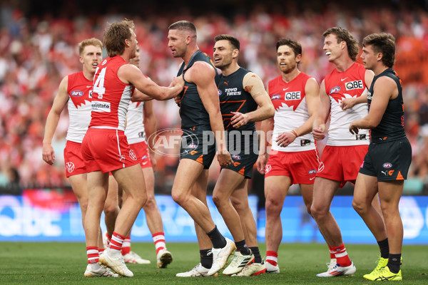 AFL 2024 First Qualifying Final - Sydney v GWS - A-53765089