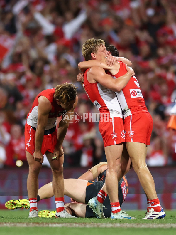 AFL 2024 First Qualifying Final - Sydney v GWS - A-53769765