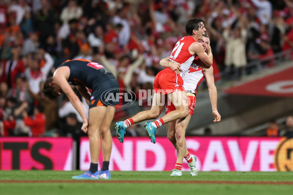 AFL 2024 First Qualifying Final - Sydney v GWS - A-53770741