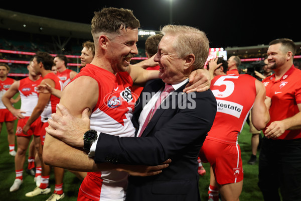 AFL 2024 First Qualifying Final - Sydney v GWS - A-53773315