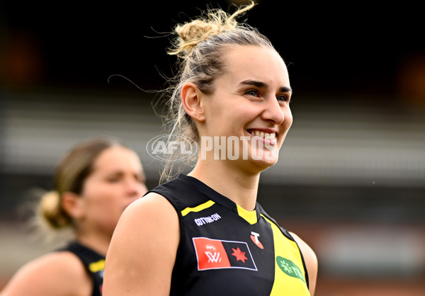 AFLW 2024 Round 02 - Richmond v GWS - A-53789663