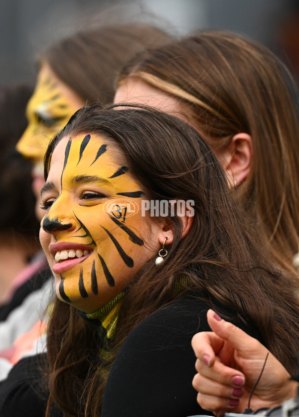 AFLW 2024 Round 02 - Richmond v GWS - A-53790365