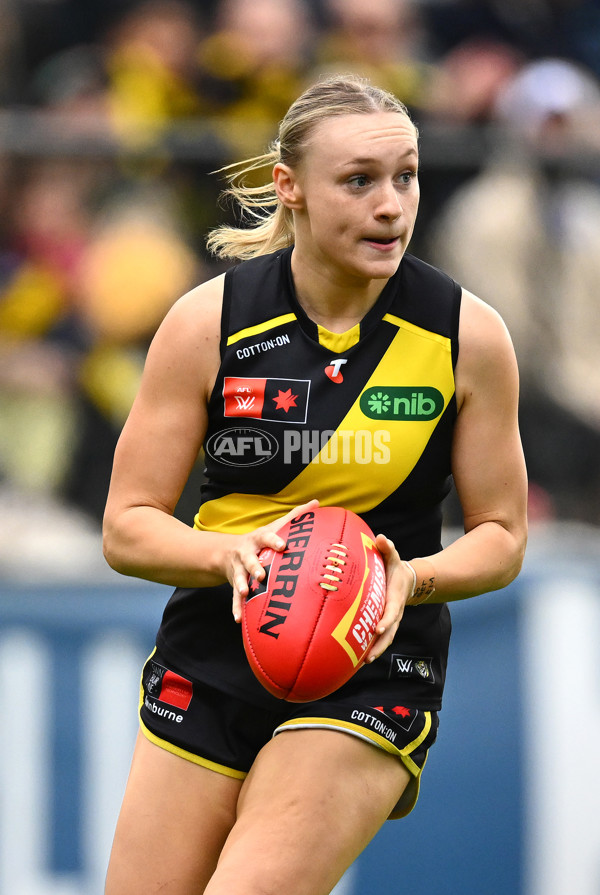 AFLW 2024 Round 02 - Richmond v GWS - A-53792317