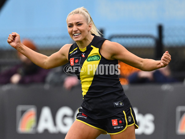 AFLW 2024 Round 02 - Richmond v GWS - A-53792329