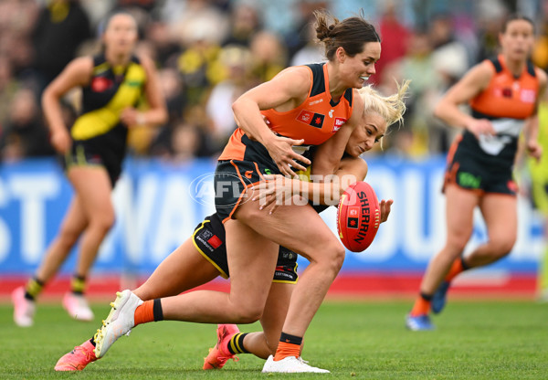 AFLW 2024 Round 02 - Richmond v GWS - A-53793089